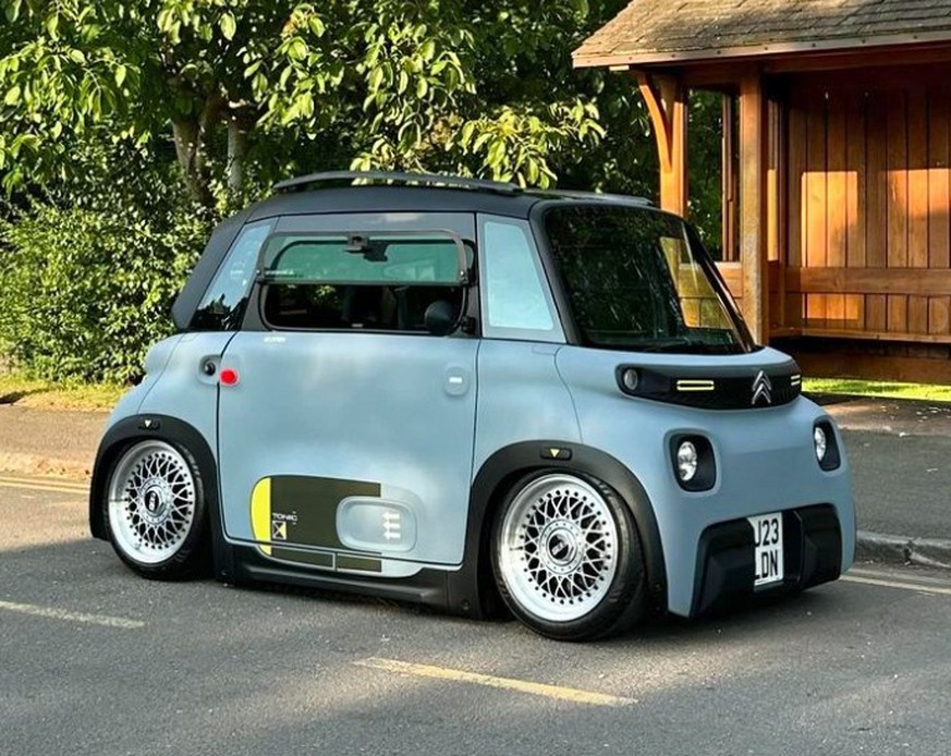 Citroen SLAMI – Josh Greswells slammed Citroen Ami. 
https://www.instagram.com/gresswells_