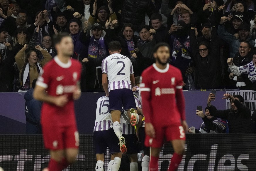 Toulouse&#039;s players celebrate after Toulouse&#039;s Thijs Dallinga scored his side&#039; second goal during the Europa League Group E soccer match between Toulouse and Liverpool, at the Toulouse S ...