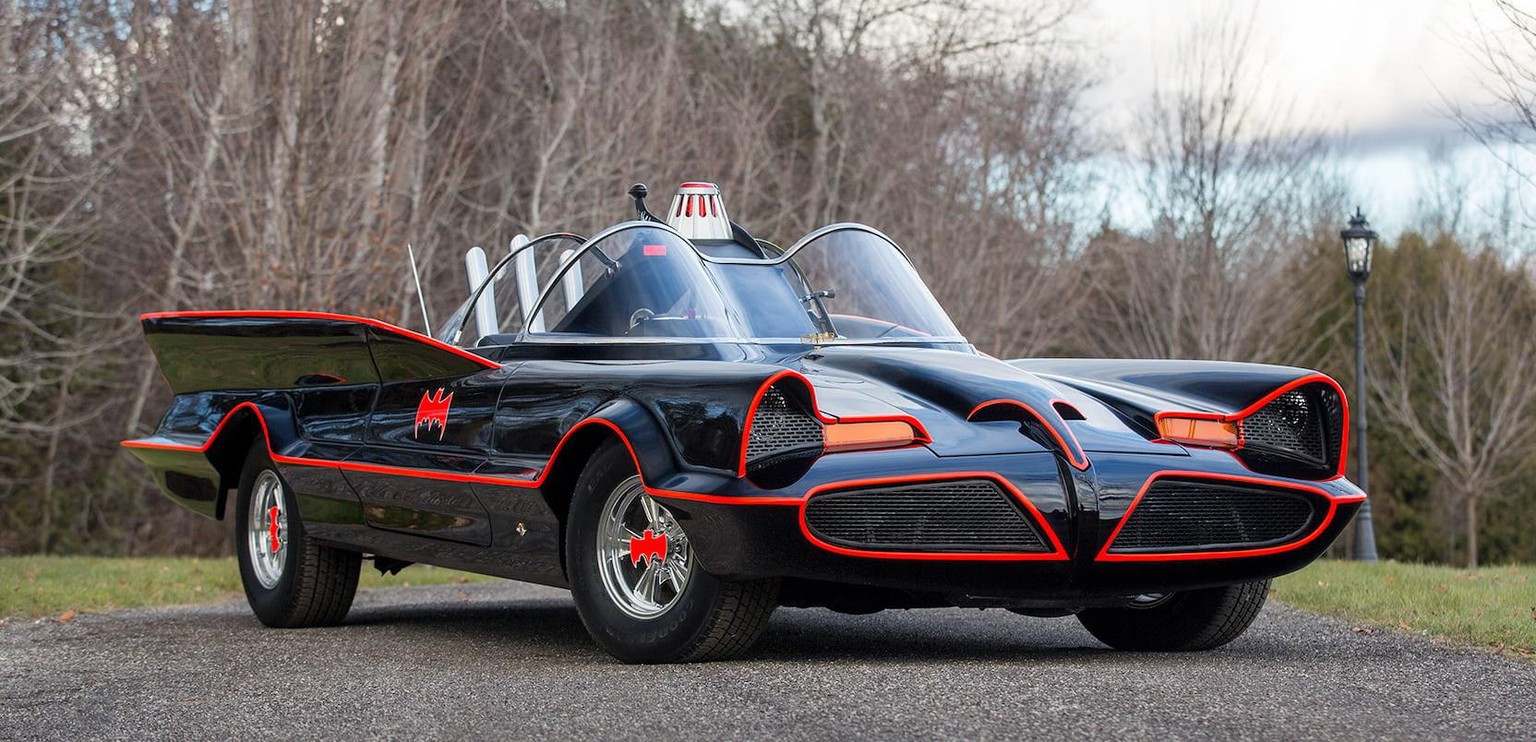 1966 Batman TV Serie Adam West Burt Ward auto retro https://www.mecum.com/lots/FL0122-487450/1977-lincoln-batmobile-replica/