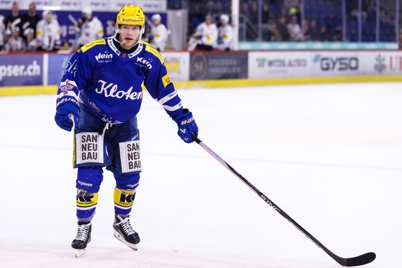 EHC Kloten PostFinance Top Scorer Niko Ojamaeki (Ojamaki) waehrend dem Eishockey-Meisterschaftsspiel der National League zwischen den Teams EHC Kloten und Fribourg-Gotteron am Freitag, 31. Januar 2025 ...