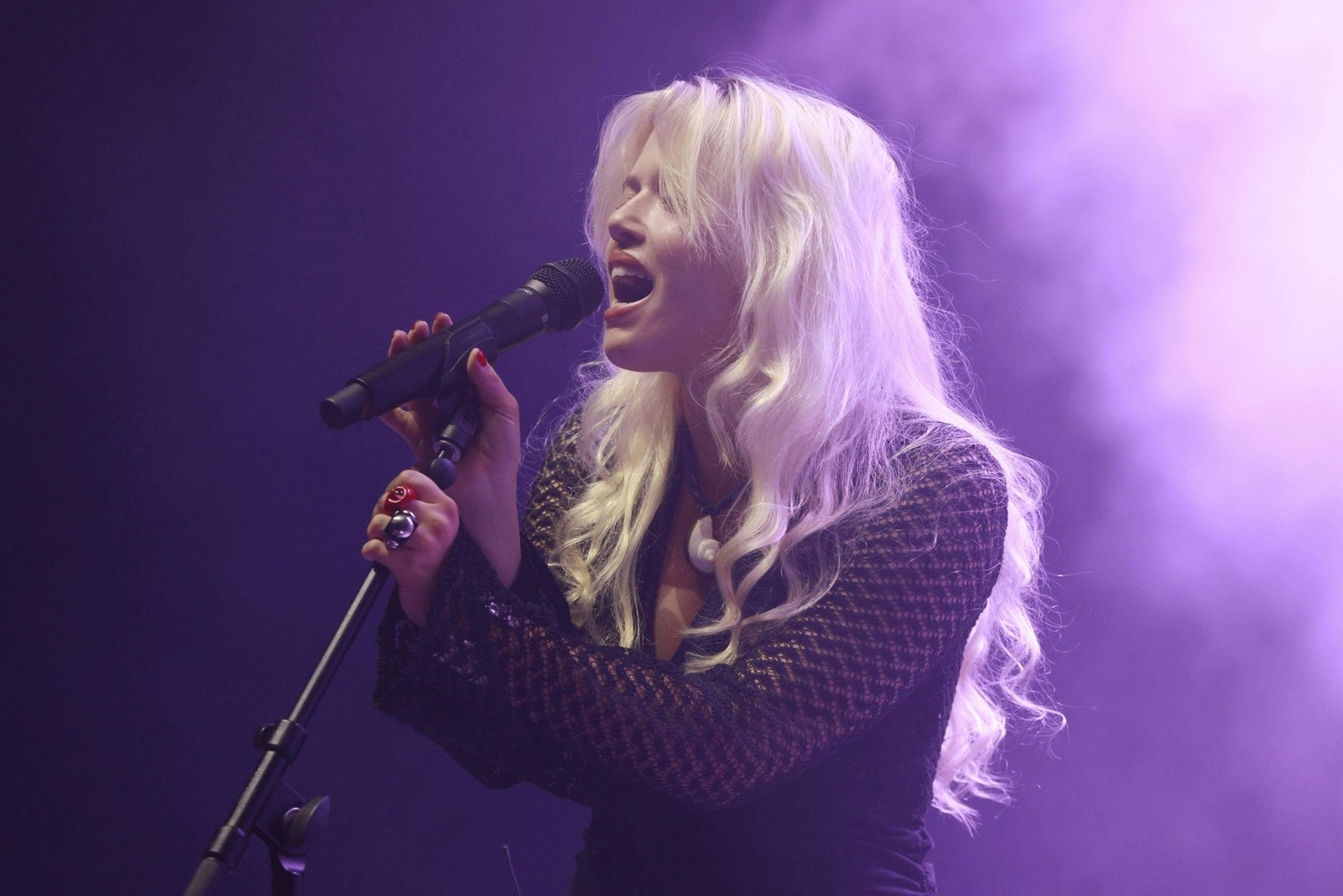 Paula Dalla Corte, Saengerin, im Konzert live in der Uber Eats Music Hall, Berlin, Musik, Berlin *** Paula Dalla Corte, Saenger, at Concert Live in the Via eats Music Hall, Berlin, Music, Berlin
